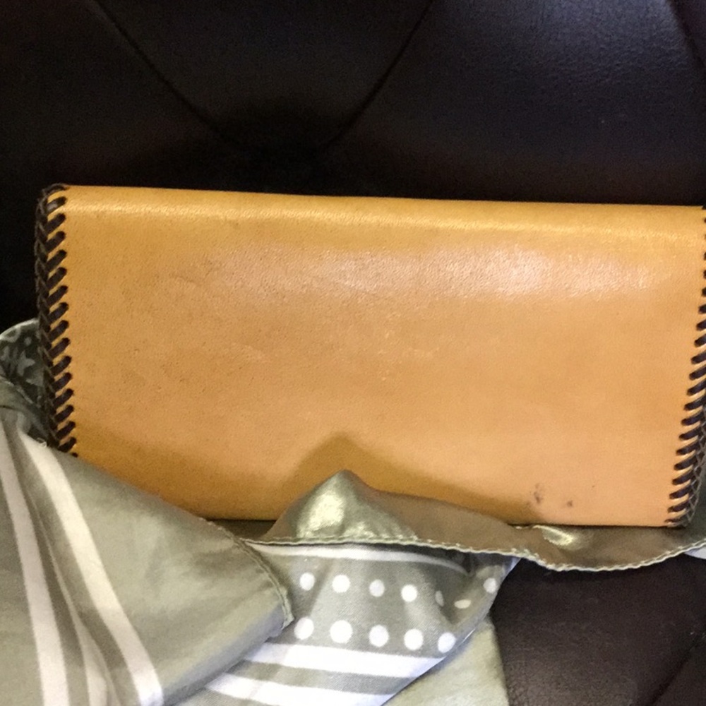 Tooled leather wallet cowgirl rodeo queen farmer’s market boho chic Coachella - Picture 3 of 7